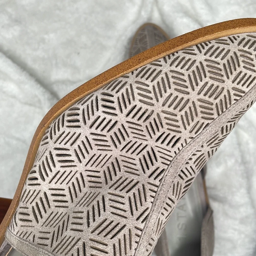 1. State Iddah ankle bootie boot perforated geometric with stacked heel, size 10 - Picture 5 of 10